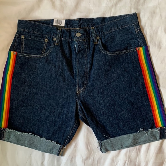 COPY - Levi’s unisex special edition rainbow stripe Pride slim taper cut off sh… - Picture 2 of 7
